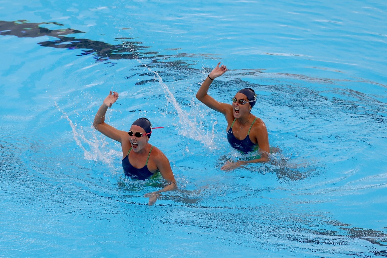 Luisa e Duda. Treino da selecao brasileira de nado sincronizado no parque aquatico Maria Lenk. Jogos Olimpicos Rio 2016. 03 de Agosto de 2016, Rio de Janeiro,RJ,  Brasil. Foto: Satiro Sodré/SSPress/CBDA