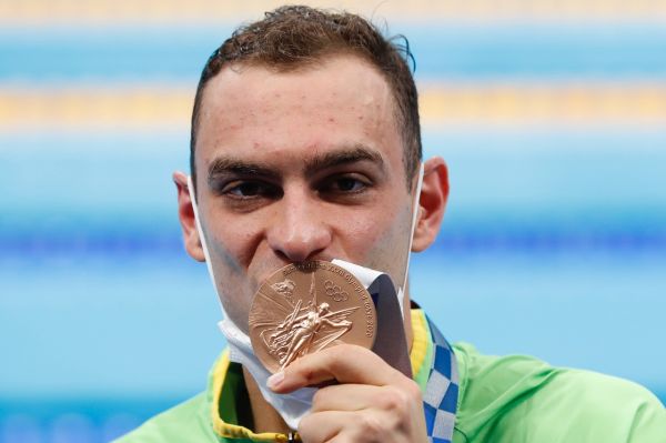 Epico Fernando Scheffer Conquista A Medalha Olimpica De Bronze E Entra Para A Historia Da Natacao