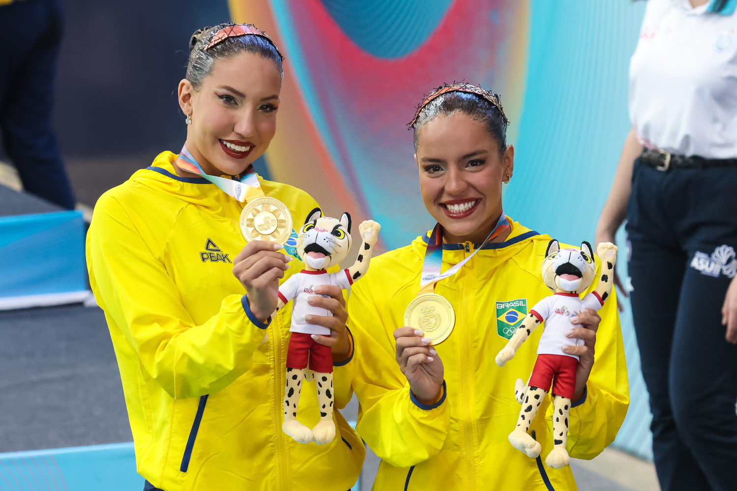 Laura Miccuci e Julia Catharino conquistam o ouro do dueto nos Jogos Sul-Americanos